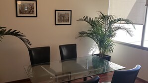 Apartment, 2 Bedrooms | In-room dining - Portal Rent Apart 10 (Cochabamba)