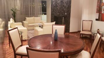 Kamar | Makan di kamar