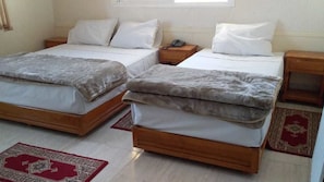 Double Room, Shared Bathroom | Individually decorated, individually furnished, desk, rollaway beds