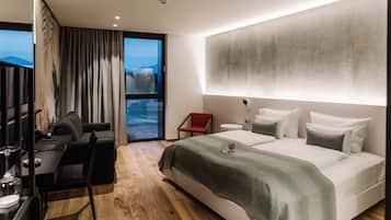 Premium bedding, minibar, in-room safe, desk