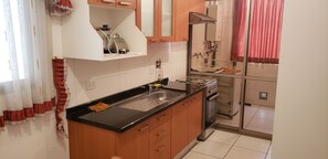 Apartment, 2 Bedrooms | Private kitchen | Cookware/dishes/utensils - Portal Rent Apart 8 (Santa Cruz)