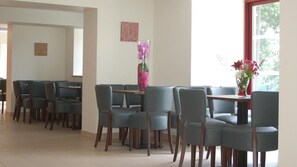 Daily buffet breakfast (EUR 6.50 per person)