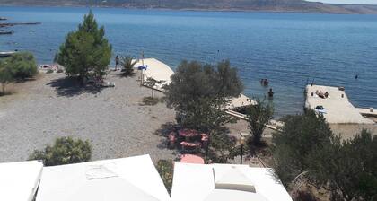 Apartments and rooms Marko