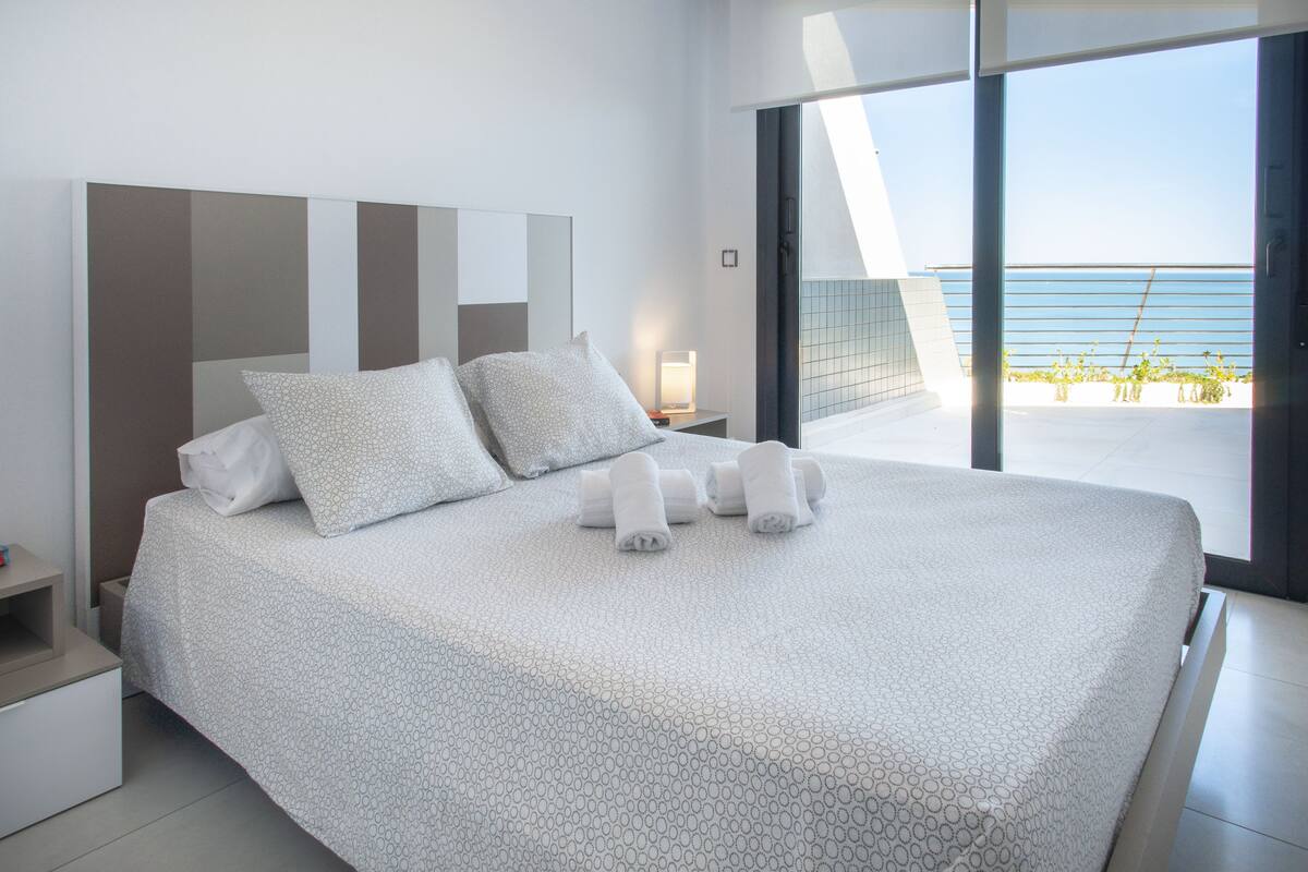 Comfort Apartment, 2 Bedrooms | 2 bedrooms, iron/ironing board, bed sheets
