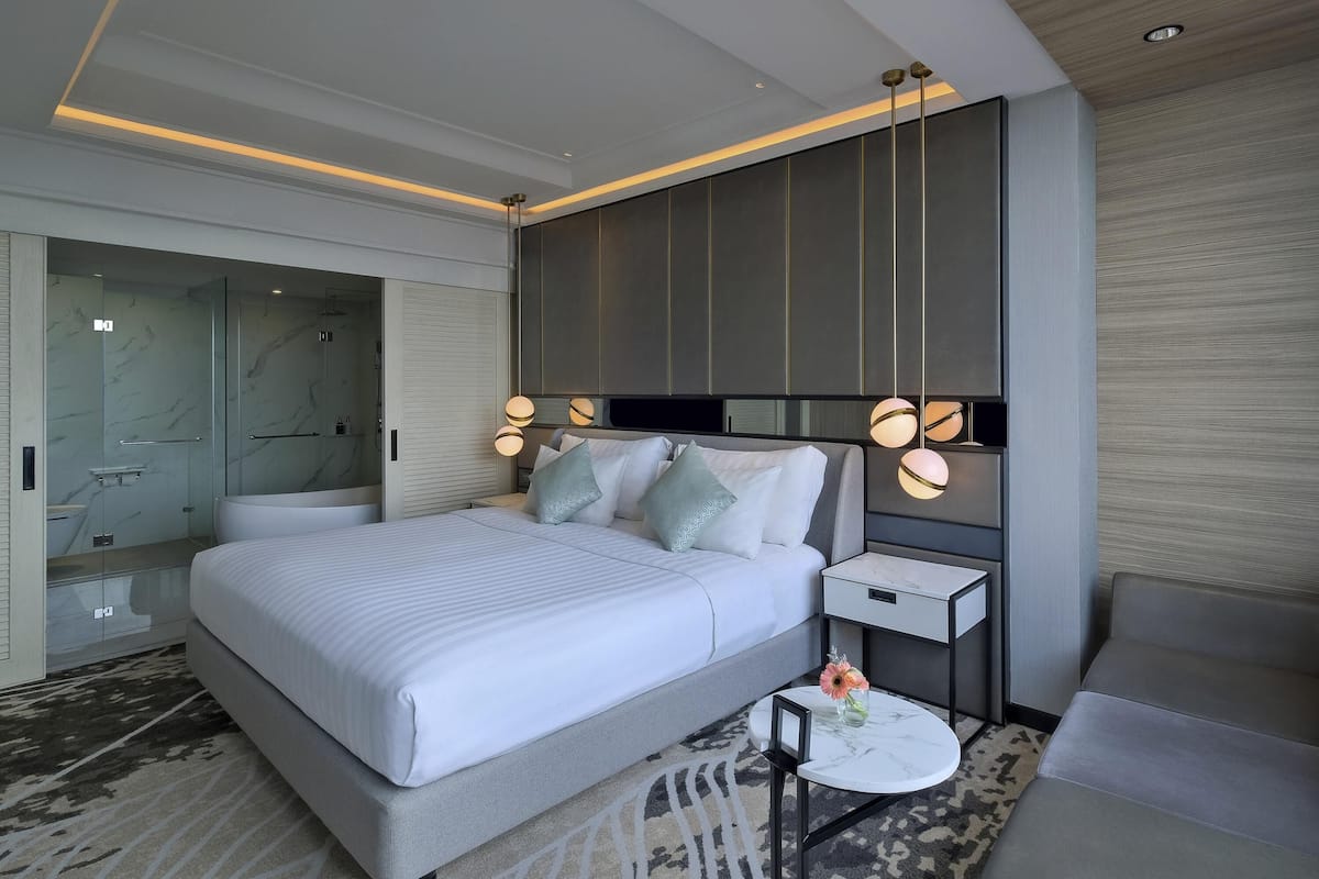 Executive Suite, 1 King Bed