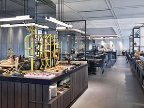 Exterior - Movenpick Surabaya City (Surabaya)