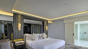 Presidential Suite, 1 King Bed - Movenpick Surabaya City (Surabaya)