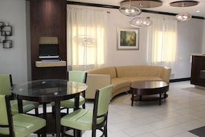 Lobby - Horizon Inn & Suites - Pearsall (Pearsall)