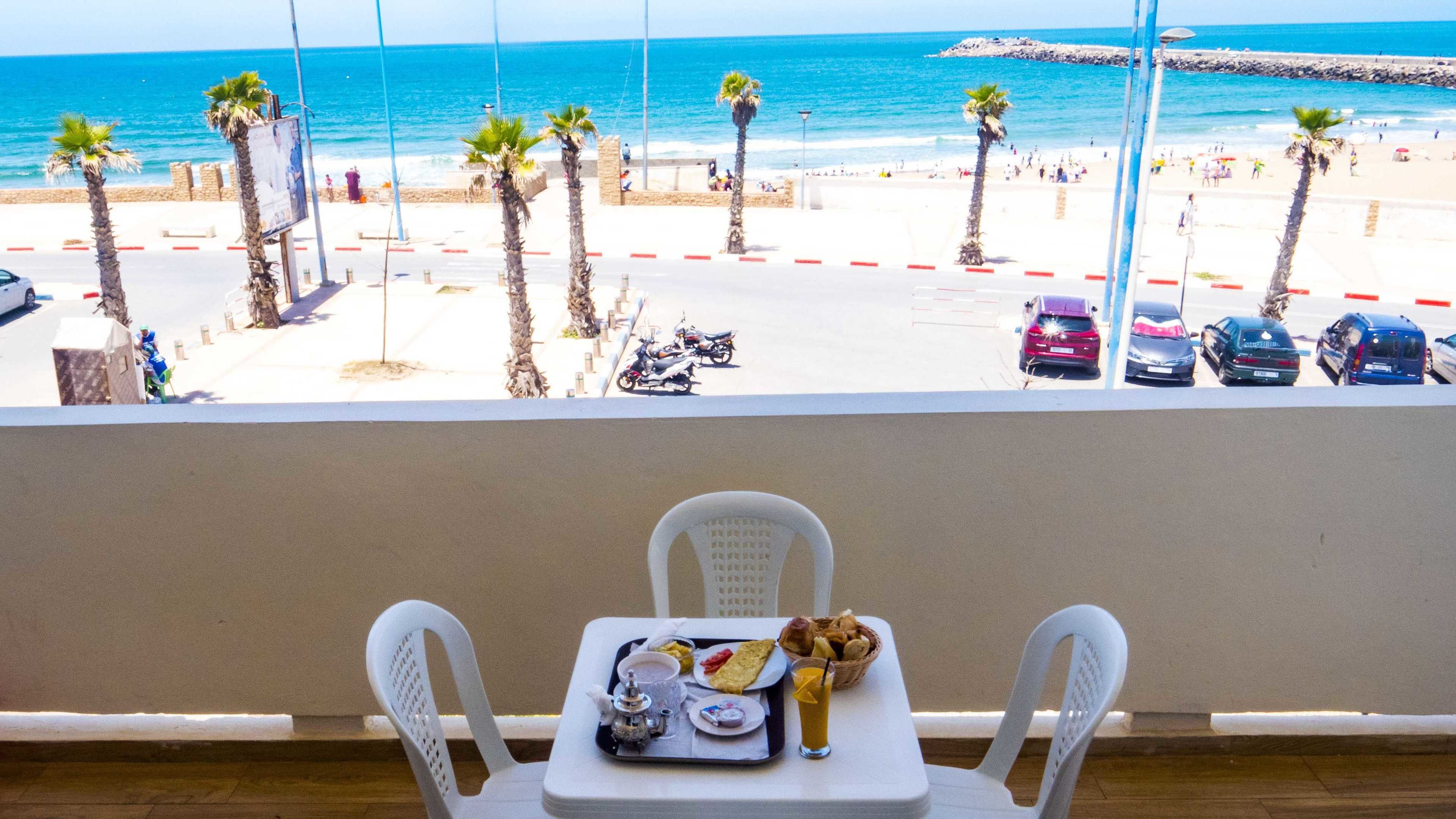 Deluxe Apartment, 2 Bedrooms | 2 bedrooms, blackout drapes, soundproofing, free WiFi