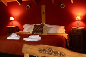 Premium Chalet, 1 King Bed, Hot Tub, Lake View