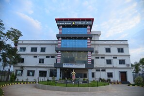 Exterior - GRANDJPINN (Gundlupet)