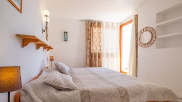 4 camere, ferro/asse da stiro, Wi-Fi gratuito, lenzuola