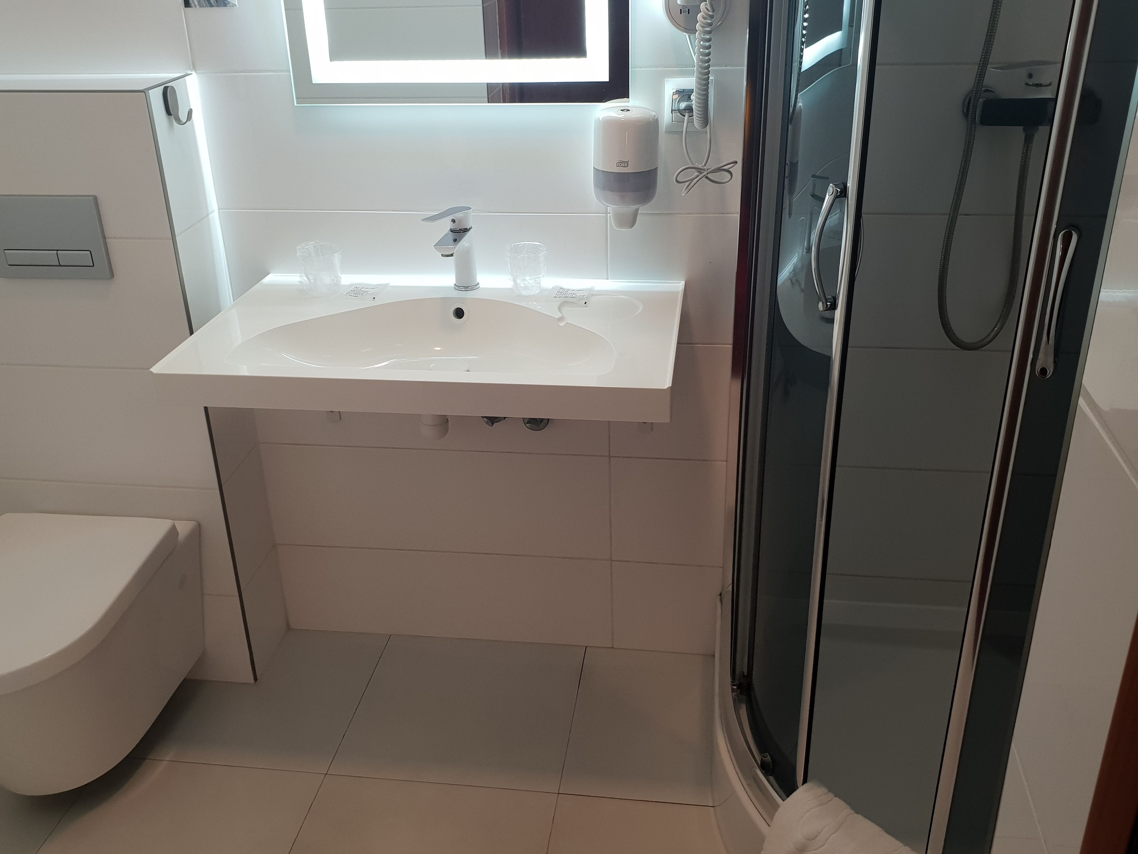 double room | bathroom | shower, hair dryer, towels, soap