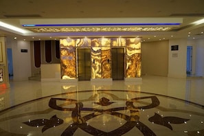 Lobby - GÖRAL TERMAL (Armutlu)
