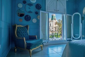 Design Room, 1 Double Bed, City View (Doña Luz) | Individually decorated, individually furnished, iron/ironing board - Doroteo Hotel Boutique (Chihuahua)