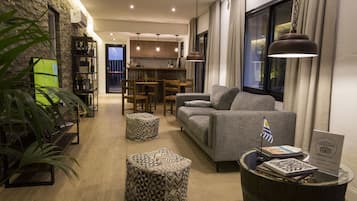 Lobby-Lounge