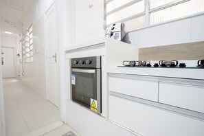 Familieleilighet, flere senger | Eget kjøkken | Kjøleskap, mikrobølgeovn, ovn og kokeplater