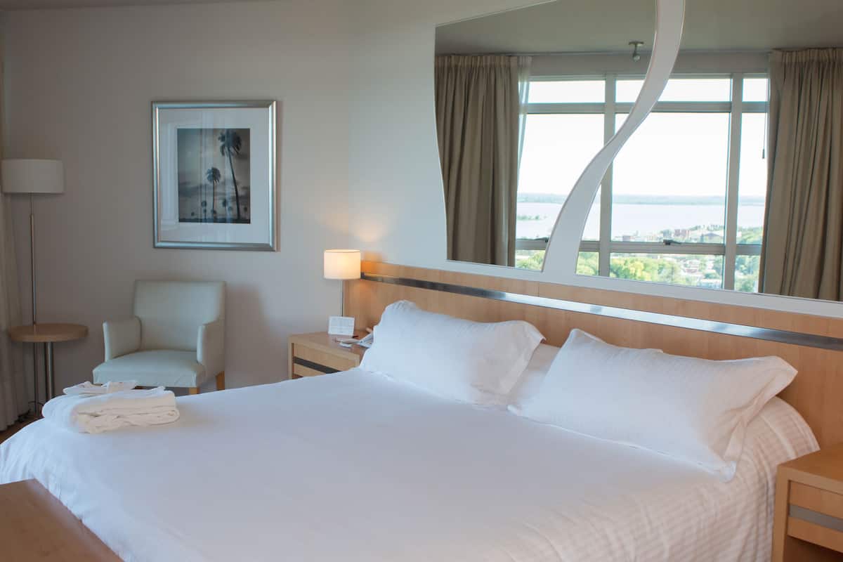 1 slaapkamer, een minibar, een kluis op de kamer