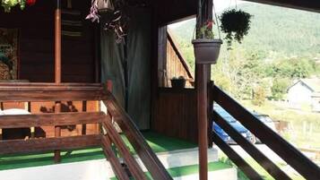 Standard Apartment, Mountain View | Terrace/patio