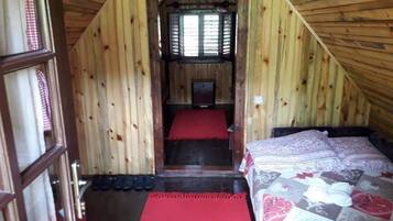 Standard Apartment, Mountain View | Soundproofing, free WiFi, bed sheets