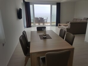 Apartment, Sea View (1) | In-room dining - Villa Isabela (Opatija)