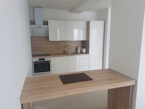 Apartment, Sea View (1) | Private kitchen
