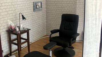 Hair salon