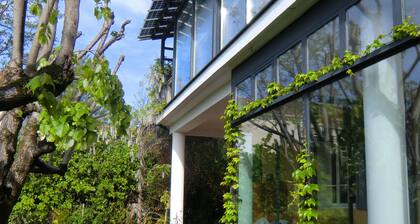 Belle et agréable maison de ville avec jardin ombragé à Forcalquier