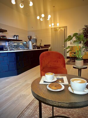 Breakfast meal - Harlow Hotel (Portland)