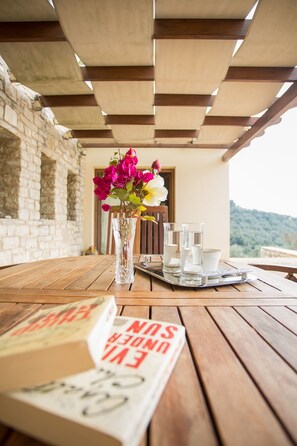 Villa | Terrace/patio