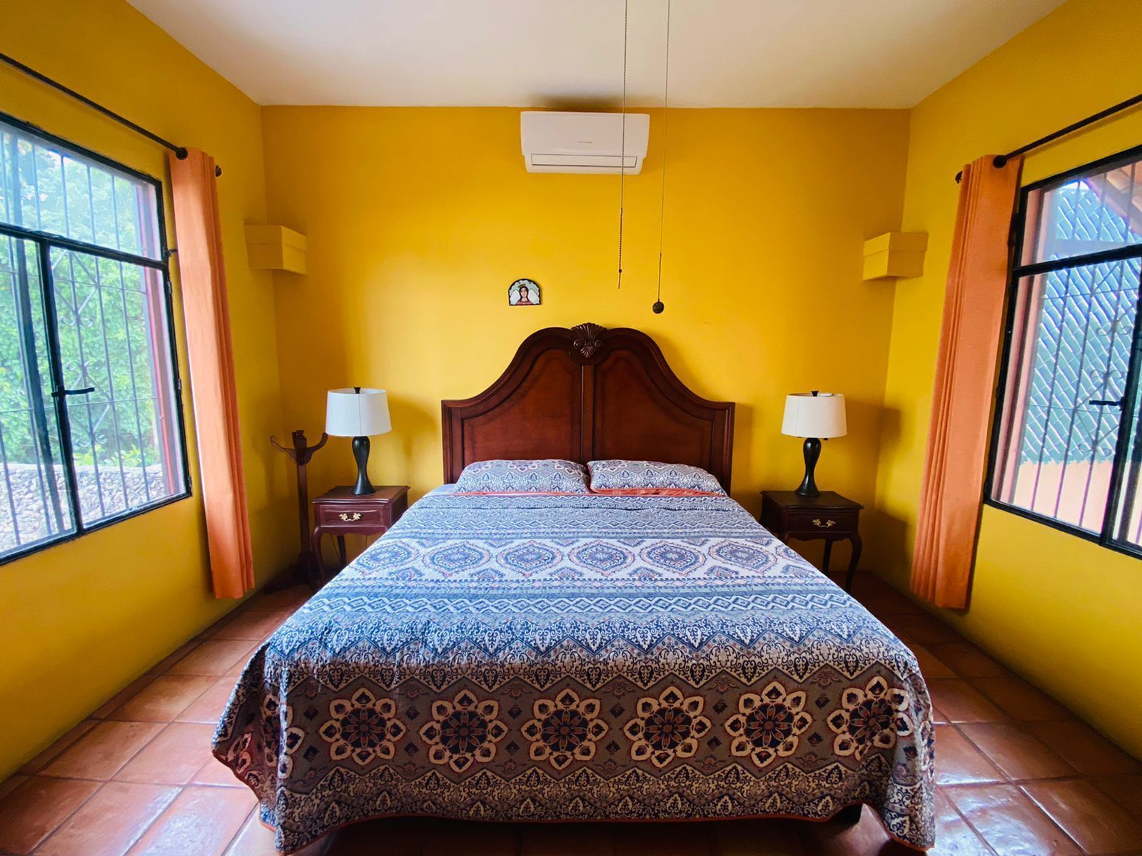 Standaard tweepersoonskamer | Een kluis op de kamer, individueel gedecoreerd, gratis wifi, beddengoed