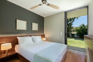 時尚別墅, 4 間臥室 | 客房內保險箱、熨斗/熨衣板、免費無線上網、床單