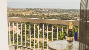 Panoramic Suite, 1 Queen Bed, Balcony, Sea View | Balcony view