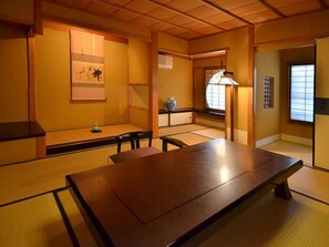 Dining - Kaiseki-yado Ohgiya (Takeo)