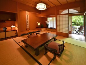 Dining - Kaiseki-yado Ohgiya (Takeo)