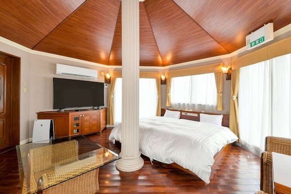 Sky Suite Room, Smoking | Iron/ironing board, free WiFi, bed sheets