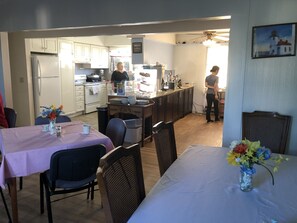 매일 셀프 서비스 무료 아침 식사 포함