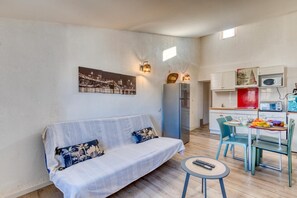 スマートテレビ、書庫