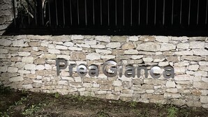A stone wall with the text "PreGlanca" engraved on it. - Prea Gianca (Bonifacio)