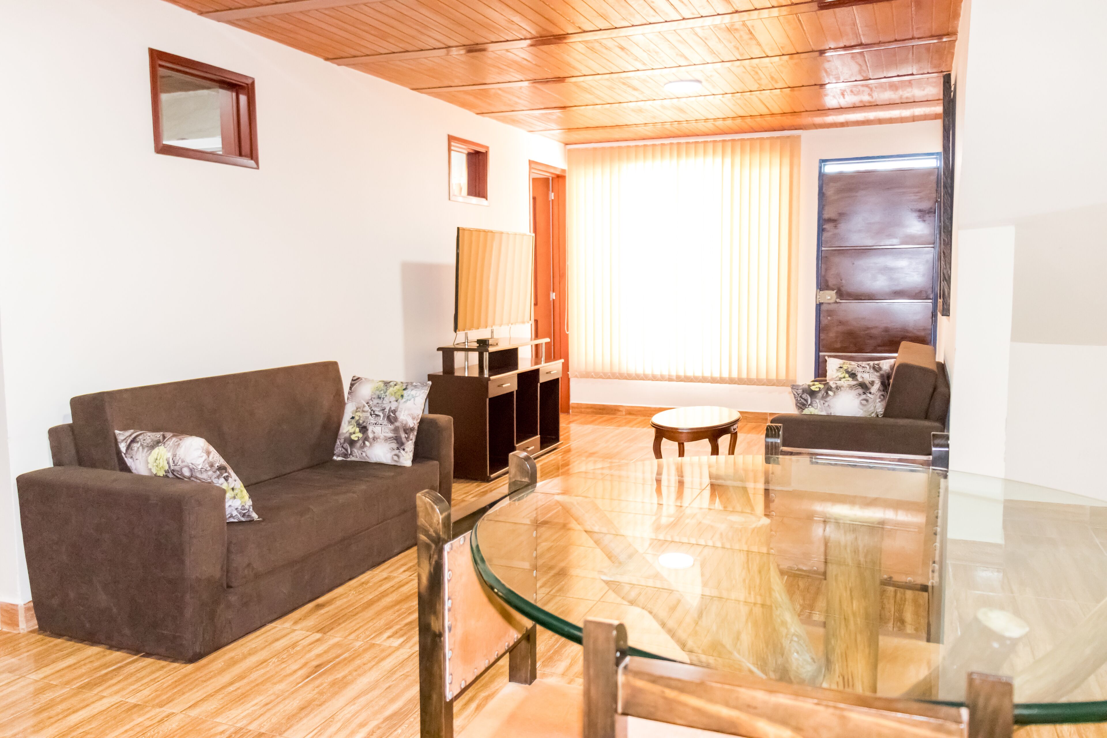 apartment | living room | 32-inch led tv with satellite channels, tv