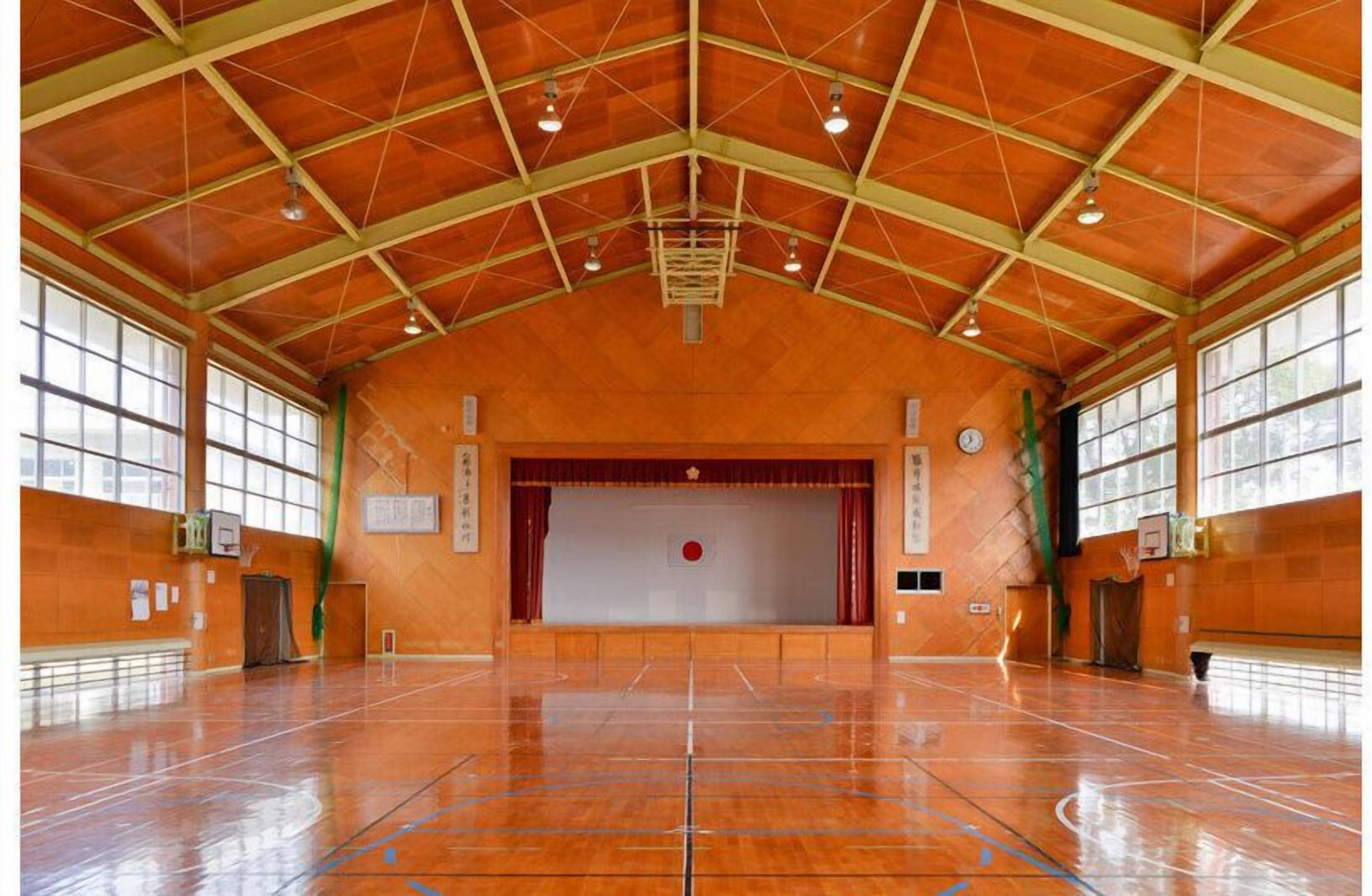 Sports court