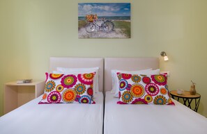 Apartment | Schreibtisch, schallisolierte Zimmer, Bügeleisen/Bügelbrett