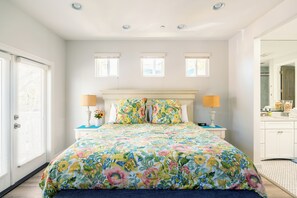 4 chambres, fer et planche à repasser, lit parapluie, Wi-Fi gratuit