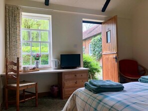 Bureau, espace de travail pour ordinateur portable