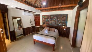 Cabaña Deluxe, 1 cama matrimonial, vista al océano | 1 habitación, caja de seguridad en la habitación y wifi gratis