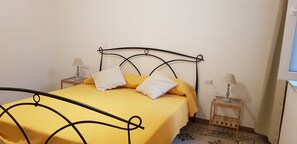 2 間睡房、熨斗/熨衫板、Wi-Fi、床單