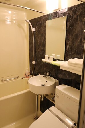 Bathroom - Petit Hotel Clanvert (Hagi)