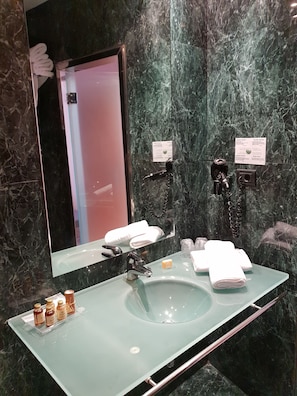 Free toiletries, hair dryer, towels