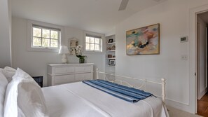 4 chambres, espace de travail pour ordinateur portable, accès Internet