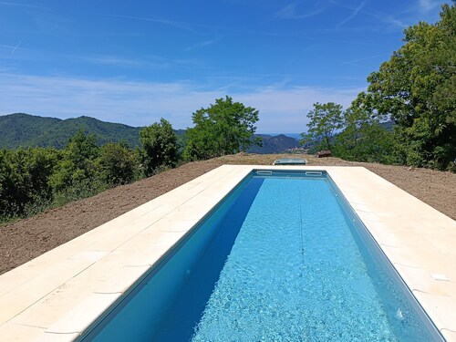 Historic Villa Apt • Panoramic Pool • Near Cinque Terre & Sestri Levante